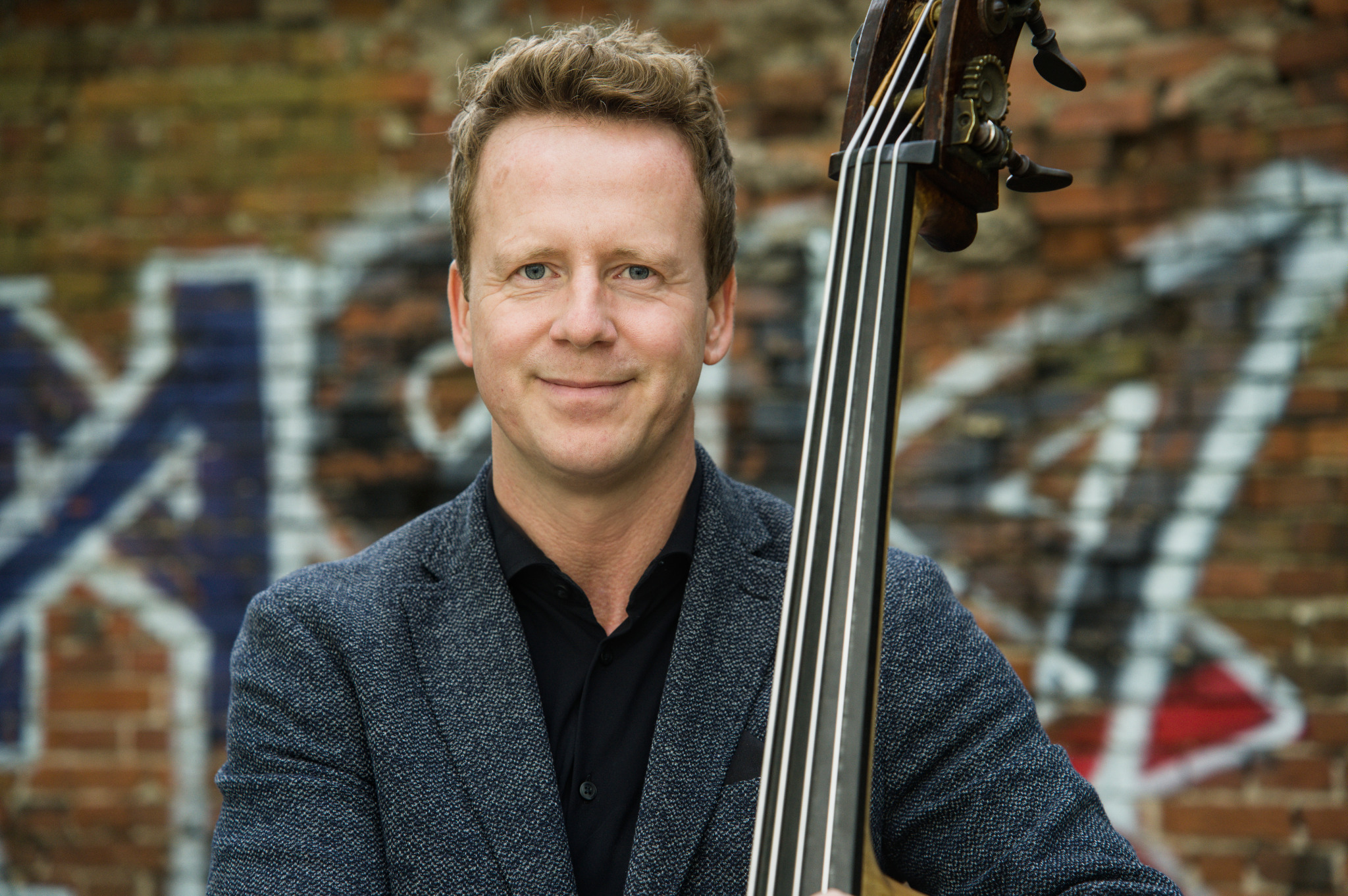 Hendrik Nehls, double bassist in Berlin